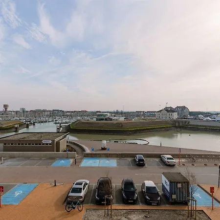 Cozy With Harbor View In Apartment *