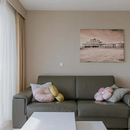 Apartment Cozy With Harbor View In Blankenberge