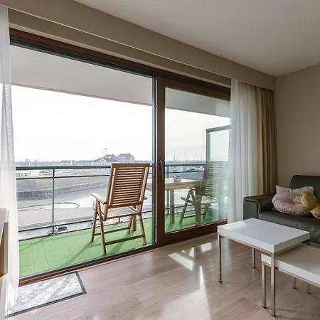 Apartment Cozy With Harbor View In