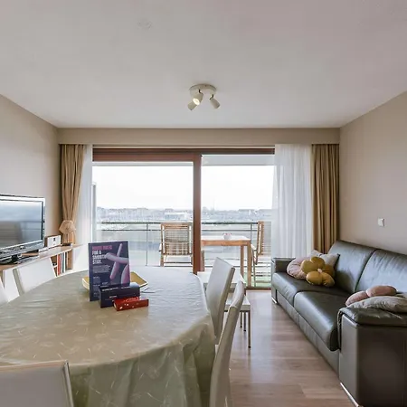 Cozy With Harbor View In Apartment Blankenberge